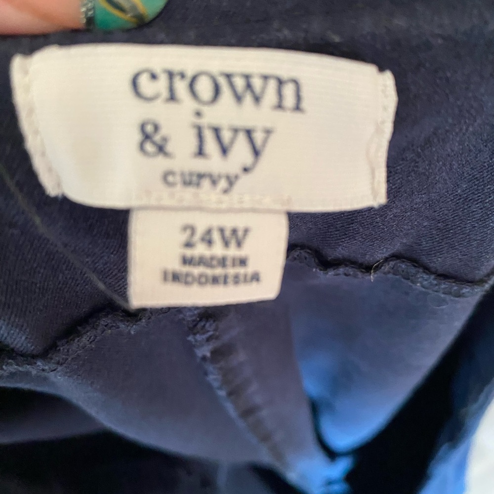 Crown & Ivy Curvy Women’s Pull On Pants - Picture 2 of 5